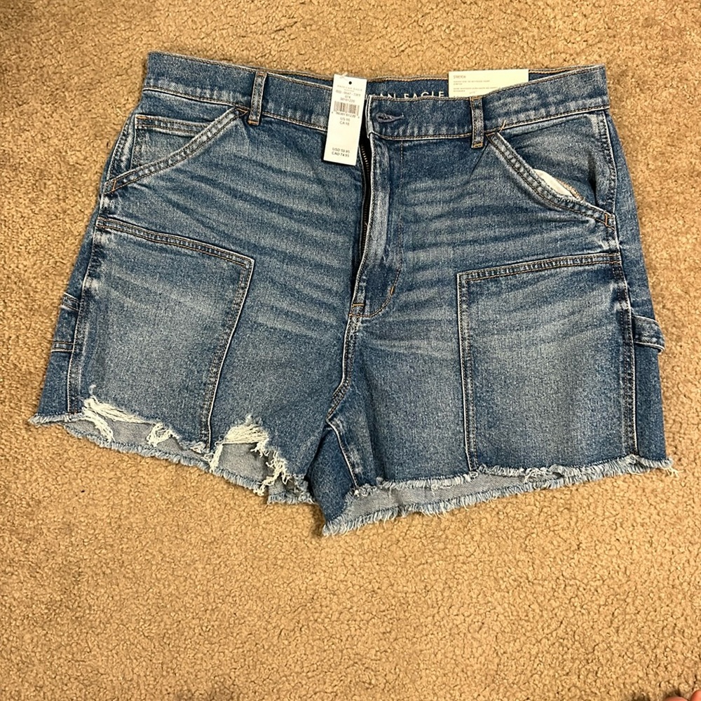 American Eagle ‘90s Boyfriend Short NWT